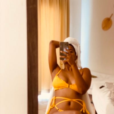 xCapriis's profile picture. 