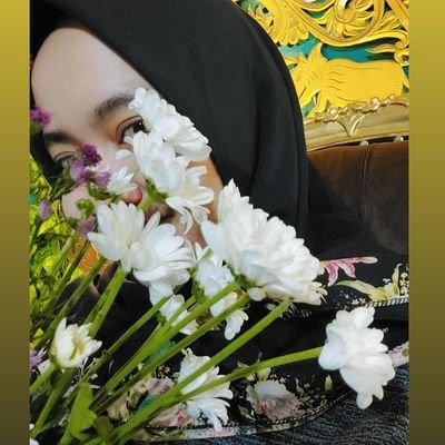 GMelindha's profile picture. Believe in your galaxy.
Bahan gabutan doang!