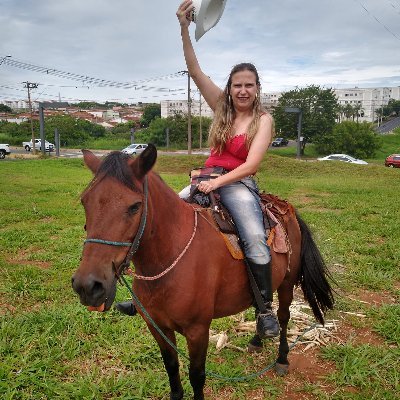 senhor...em minhas eu sinto a sua presença e provo de sua fidelidade sei que jamas me deixará sozinho seja na alegria ou na dor o senhor estará presente em