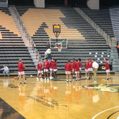 @JrEaglesHoops Director, @CrossoverElite1 Founder & Coach, @ArsenalHoops Coach, @STLJingleJam Tournament Director. USA Basketball Gold License Certified
