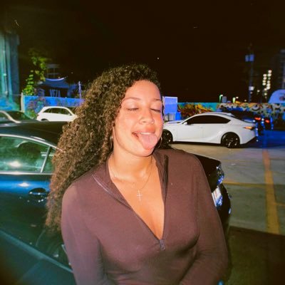 HeyCuzo_10's profile picture. •Everything you want is on the other side of hard•