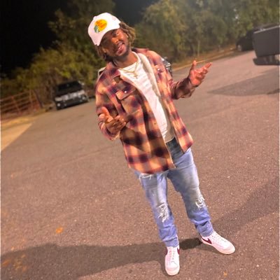 Rap Artist From Newport’Arkansas (FOA Records) for features contact: 8705031058 & foaracho97@gmail.com MGMT: @kinfolkfross18