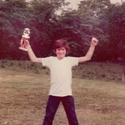 John_Stinchcomb's profile picture. A head full of bees. And music. Mostly music. And a few dandelions. The bees like them.