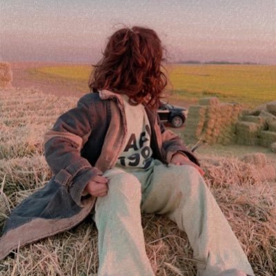 lmoda2's profile picture. قُلْ هُوَ اللَّهُ أَحَدٌ (1) اللَّهُ الصَّمَدُ (2) لَمْ يَلِدْ وَلَمْ يُولَدْ (3) وَلَمْ يَكُنْ لَهُ كُفُواً أَحَدٌ