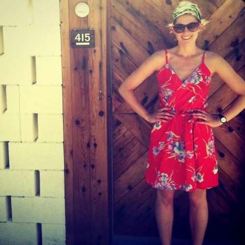 MeghanFlint's profile picture. i like dinosaurs, scooters, and the colour yellow.