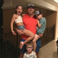 Chris Mooney (@moonhen92) 's Twitter Profile