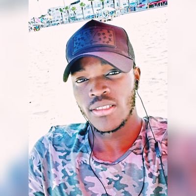 DZouadet's profile picture. là où se trouve une volonté existe un chemin👌