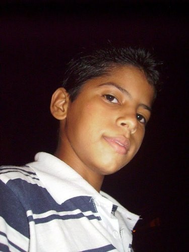 O tempo nos ensina coisas que eu nem sei falar
Palavras confusas já consigo decifra
A vida e uma escola
Cada dia que passa eu aprendo mais...