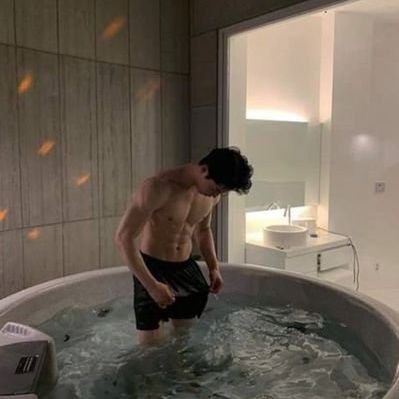 New1401_n's profile picture. 18+
I did my best even if it's not good enough for some people :)