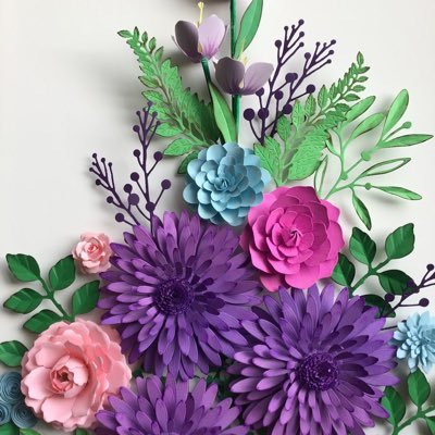 I am a paper flower enthusiast. I use color paper to make all kinds of flowers and leaves to put together my creations. https://t.co/BZDtoSKlDN