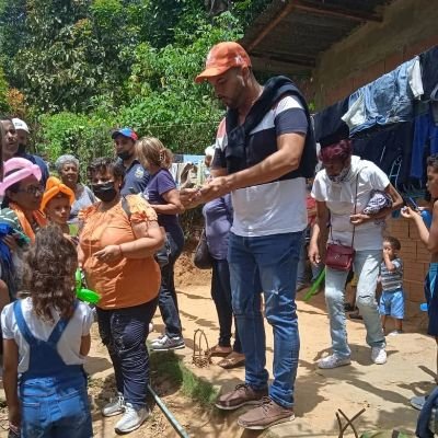 Líder Social - Dirigente Regional de @VoluntadPopular en el Estado Vargas.

Hijo de la Libertad! Luchando por Venezuela 

#VargasLoMerece 🤝🇻🇪💯