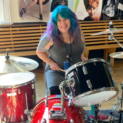 LizPW's profile picture. Former music biz pro, Current Chief of PR for @salemschoolsk12 Opinions are my own. Member of CHIEF | LEADS HBS Fellow Co-Creator of https://t.co/wdQVEdzoA5 ✡️ 🥁✨