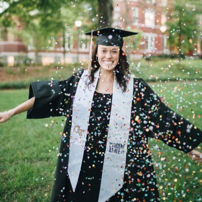 nicolefegans's profile picture. GT ‘22 🐝