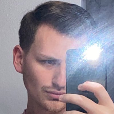 beauxcodes's profile picture. 