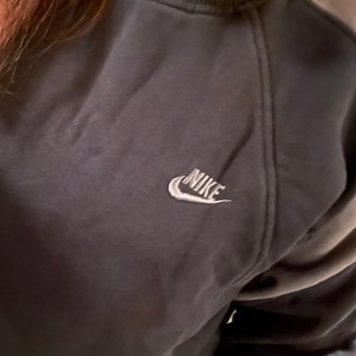 qY0gywaBsuZhrxg's profile picture. 