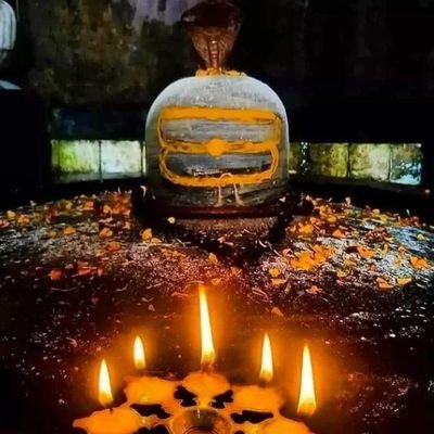 इरादे तो नेक हैं भोले बाबा बस तू सर पे हाथ बनाये रखना मतलब नहीं है मुझे कौन साथ है कौन नही बस एक तू साथ निभाये रखना pataleshwar Shivmandir mubarakpur khekra