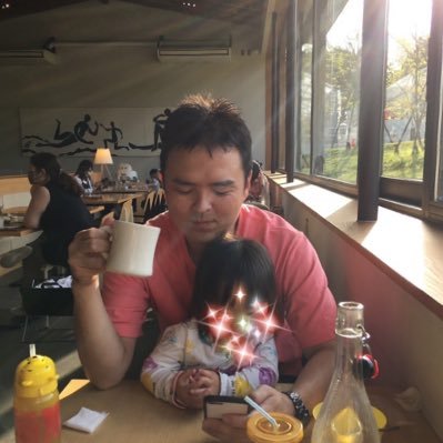 世界がさまざまに動き、 各国の国民が自分達の権利を守るために立ち上がっている。日本人である僕らも声をあげる時だと思っております。