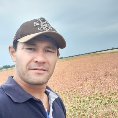 Ingeniero Agronomo.
Colorado y Olimpista