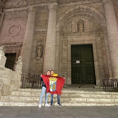 gorosblock's profile picture. Borracho en público, chaval en privado.
Amar para ganar 
@GorosUDS