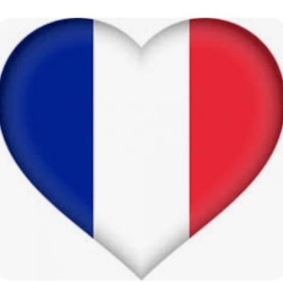 de droite depuis tjrs, j'aime simplement la France, MA FRANCE et j'ai voté ZEMMOUR POUR QUE LA FRANCE RESTE LA FRANCE!