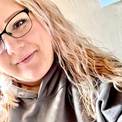 rookieauthor972's profile picture. - Aspiring writer, starting from scratch 📚