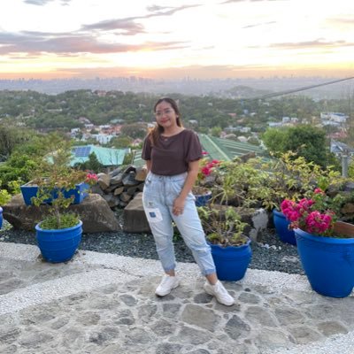 lyrailarina's profile picture. ig: lyrailarina