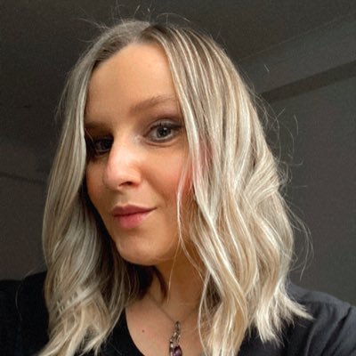 PaulinaBDesigns's profile picture. UX Designer & Photographer @TreeSnake