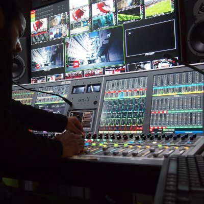 Freelance sound engineer: Studio, Live, TV