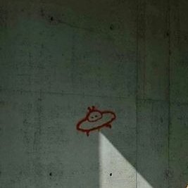 imaddictedto18's profile picture. long time no see, how's ur day?