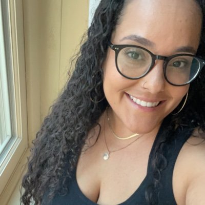 Wifey, Mom, Sister, Daughter & Friend Latina🇵🇷🔥 Dropped a podcast recently 🎙WFH while raising my 3 boys #BossBabe Follow me IG: @AsToldByMoms