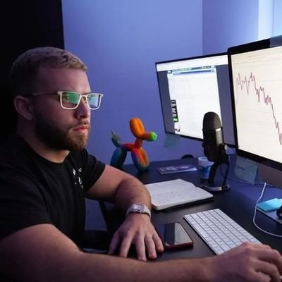 /I SWING TRADERS
/ENTREPRENEUR
/CURRENCY EXPERT
/BITCOIN MERCHANT
/I HELP BEGINNERS AND ALSO MAKE TRADERS FOR OTHERS