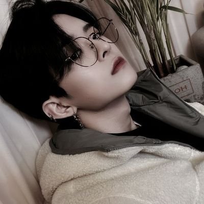 ( 𝚜𝒐𝒑𝒉𝒖 ) 𔘓. s!her. infp!? 🏡 ‹ txt. enhypen. oneus. ✧𝄒 ㅤㅤㅤㅤㅤㅤㅤㅤㅤ°៹✦ #한빈 ─ ( s͟u͟n͟s͟h͟i͟n͟e͟ )