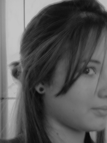 Por dentroo uma personalidadeee MINHA,por foora um conceitoo SEU, haa boom nãoo sou o tipoo de menina ke muda suas maneiraas só pra te agradaar .