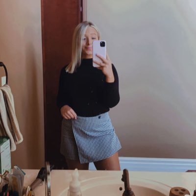 MattieMjweber's profile picture. 