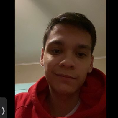 WarnerGrant's profile picture. 🍊