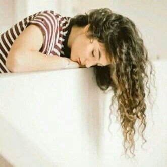 circe__f's profile picture. 