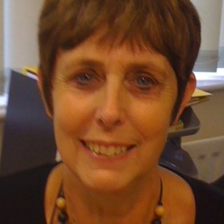 Administrator at BBC Nottingham. Like reading, shopping, tennis and athletics ( only watching!). #Crohns. Views are my own.