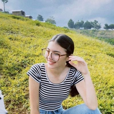 Asterr22's profile picture. A place for my thoughts and quotes from every book that I've read