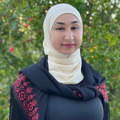 @HighlightsFound Muslim Storytellers Fellow • Operations Coordinator | Electric Postcard Entertainment⚡️ & Cake Creative Kitchen • Muslim Palestinian 🇵🇸