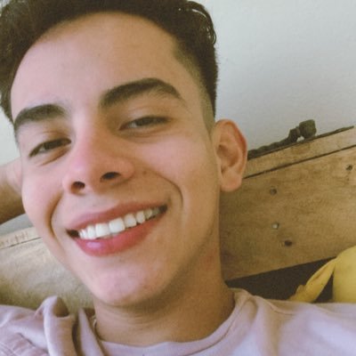 Julio82011861's profile picture. 