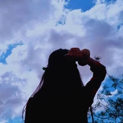 hamna_ayesha4's profile picture. 