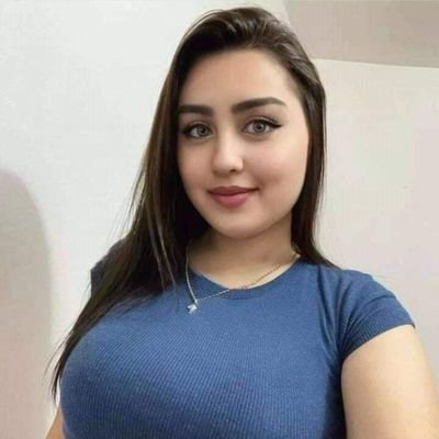 XxxKomal's profile picture. 