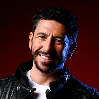 ChataignierP's profile picture. 🏟 Partnerships Innovation #Paris2024 @Orange |#Sport |💚 @u2 🇮🇪 @springsteen 🎸 @milesdavis 🎺 | @FFKarate 🥋 | @ASSEofficiel | 📚