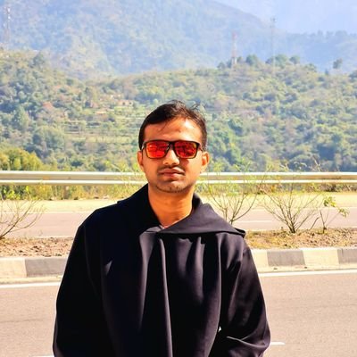 Computer Engineer ||@iimraipur || JRF Management GoI || Chelsea FC || Universe will guide you.