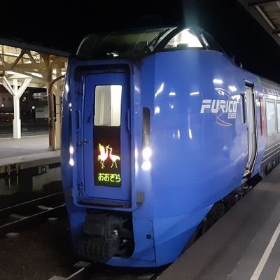 のりもの好きです。
鉄道、バス、旅客機と、温泉、ドライブ、旅行の記録。

画像はすべてスマホでの撮影です。