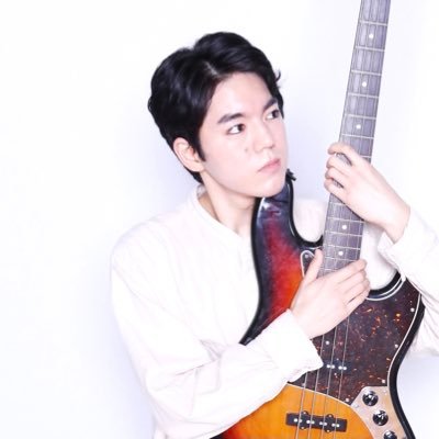 yumeto_ba's profile picture. 22歳 元軽音部 Bass. 4strings 5strings 🎸 /尚美MC JP学科卒業/読み:ゆめと