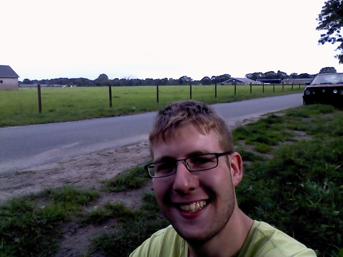 razor151987's profile picture. Opnieuw begonnen met het twitteren op BP style..:) Dit is die Twitter ouwe!

Check http://t.co/vWtmKUobhZ 4 a nice game:D