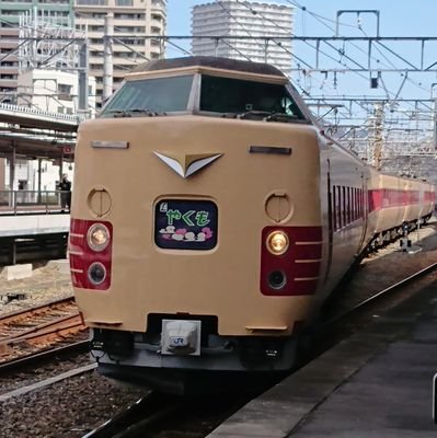 鉄道が好きな社会人。兵庫県出身でプロ野球は阪神ファン。ポストは気まぐれです。また、基本的にフォロバしますが、必ずするとは限りません。