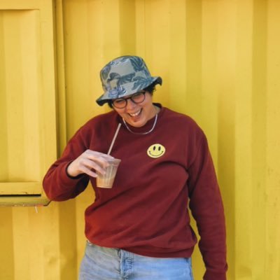 iamvalrodriguez's profile picture. Latinx 🇵🇷 || Making moves + spreading love🌈