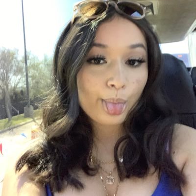 itsmarcelacrdns's profile picture. 18🫶🏼